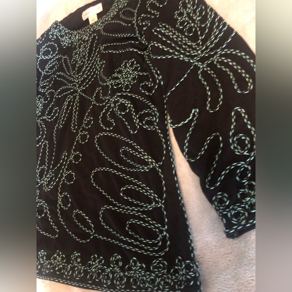 NWOT embroidered top  XB - Picture 4 of 5